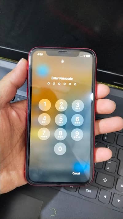 I phone XR 64 gb non pta with box
