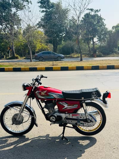 I want sell my Honda 125 .