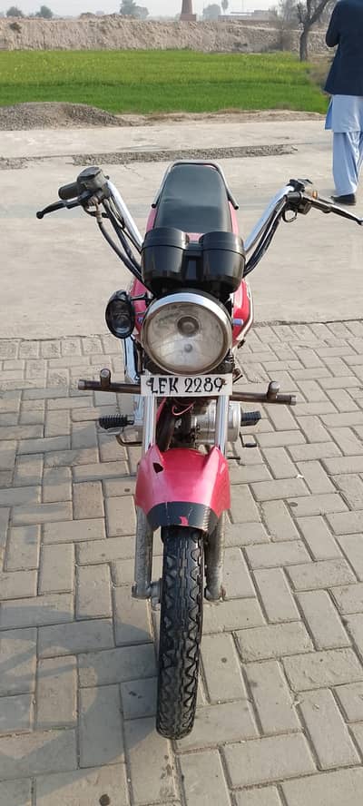 Ravi Piaggio Storm 125 Model 2013