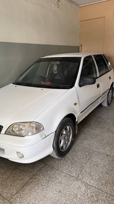 cultus 2001 model white colour