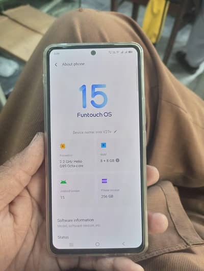 Bilkul ok phone  hai with all assesries original with box