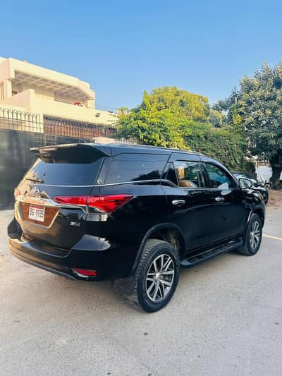 Fortuner 2.7 petrol v