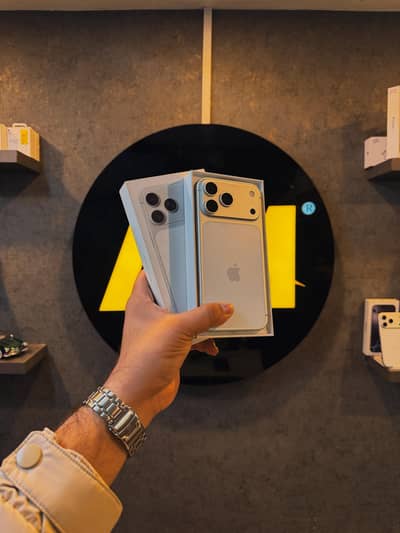 iPhone 17 Pro Max JV Silver 2TB  61 Cycles Count Box Available Only