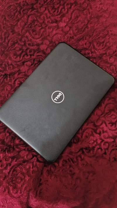 Dell Inspiron 3521