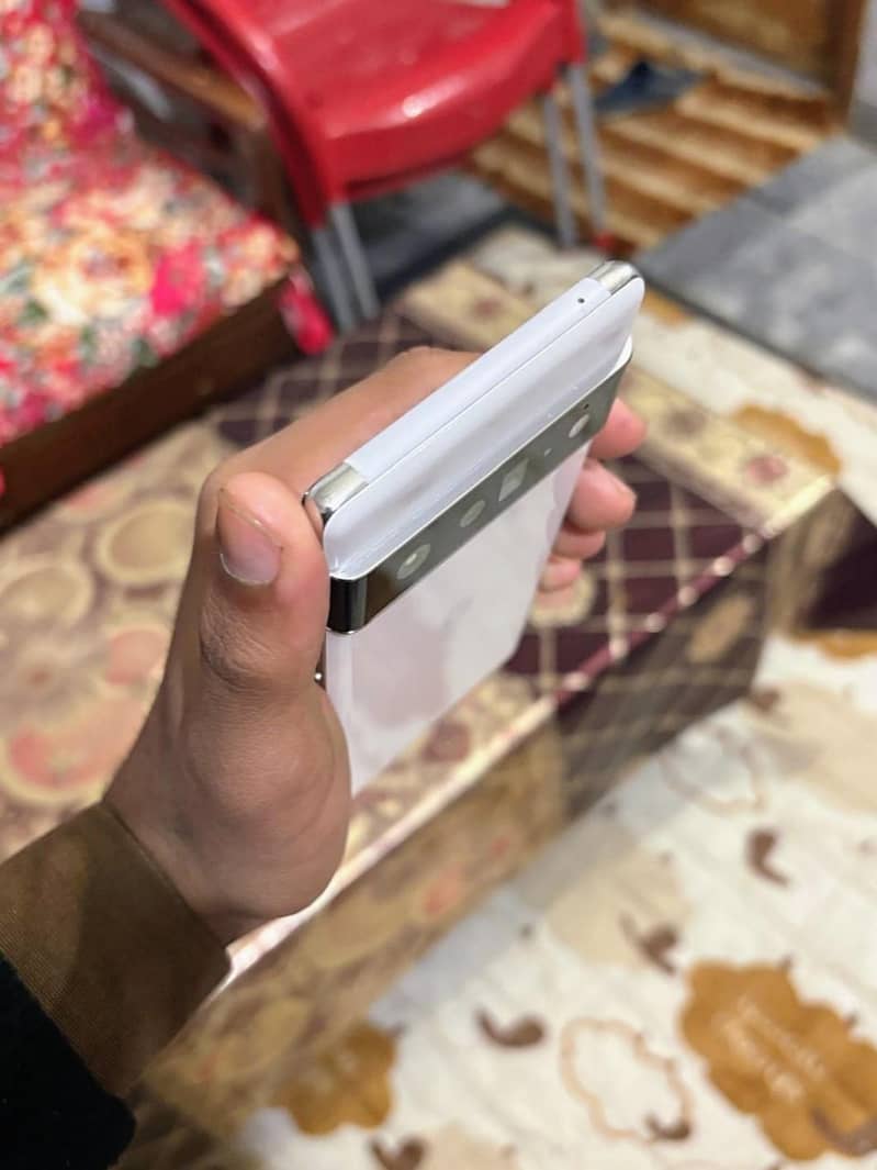 Google pixel 6 pro 2