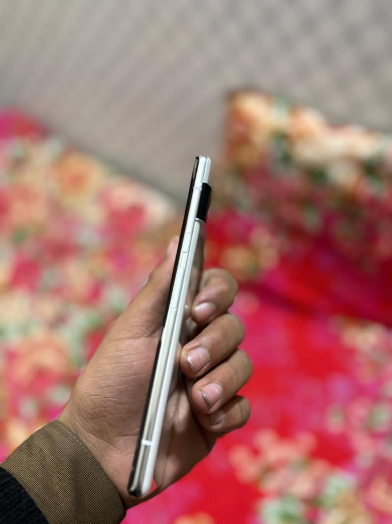 Google pixel 6 pro 4