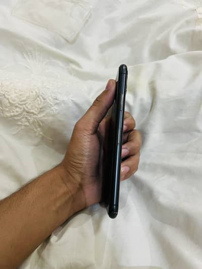 Iphone 11 pro max 64gb water pack non pta true tone active