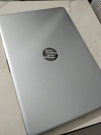 HP Core i7 8th Gen - (8+265GB)