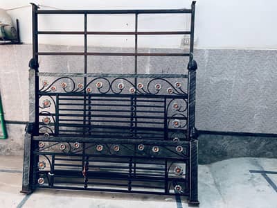 double bed metal  o321842o112