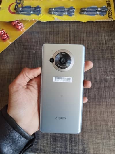 aqous R7(12/256gb) pta official approved