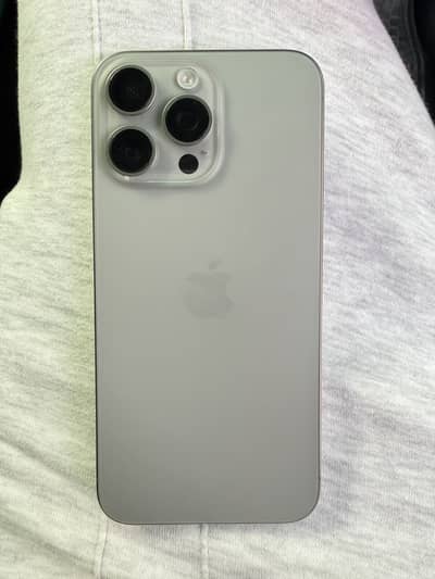 15 pro max  256GB with box non pta