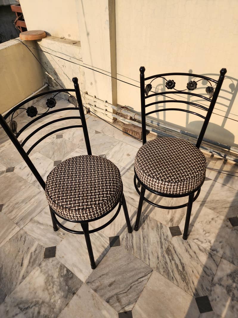 Solid Steel Dining Chairs 1