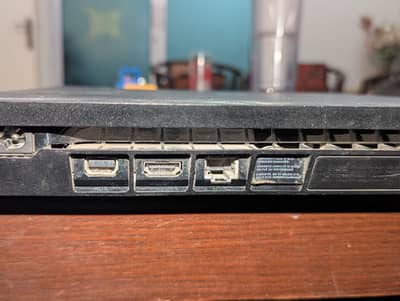 PS4 Slim 1TB (Console Sealed) | 2 Controllers + FIFA