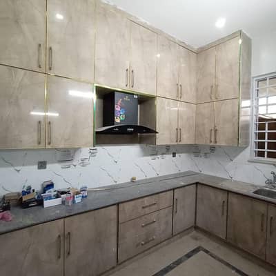 Open New Basement With Extra Land For Rent I-10