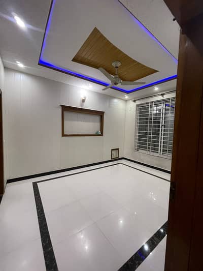 7 Marla ground Portion For Rent