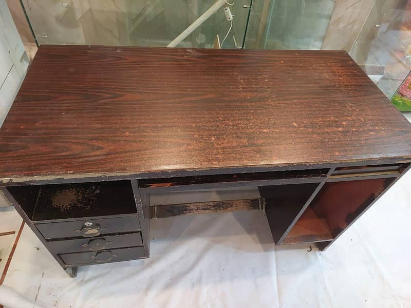 Computer Table for Sale 1