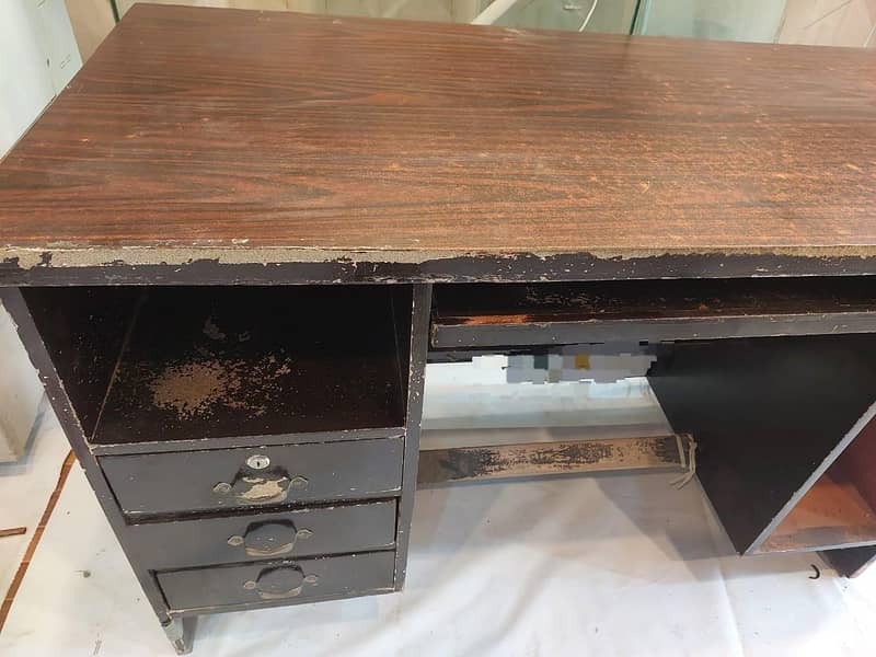 Computer Table for Sale 2