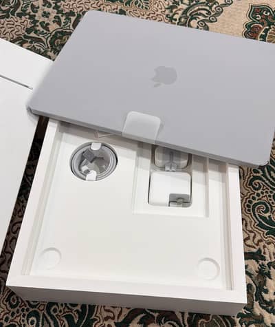 MacBook Air m2 15 inch brand new just opened the box