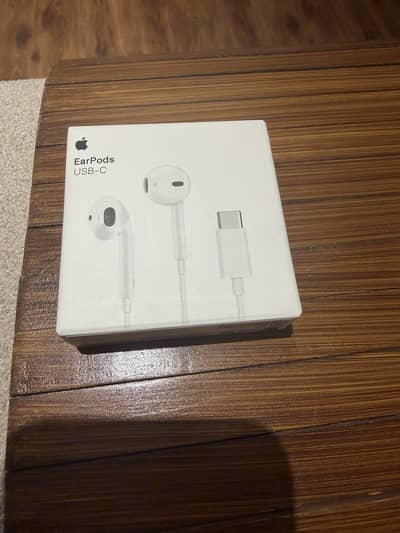Apple earpods original wired type c