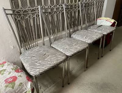 Dinning chairs 04 Pcs