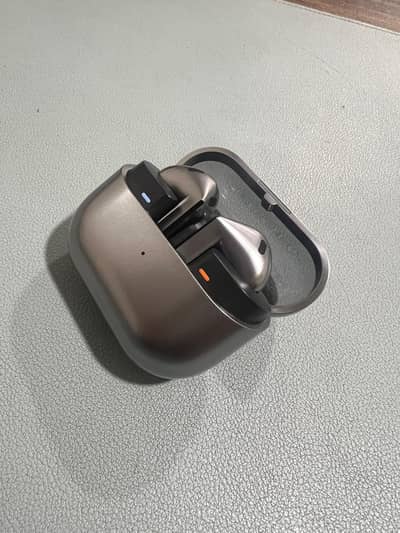 Original Samsung Galaxy Ear buds 3 For Sale