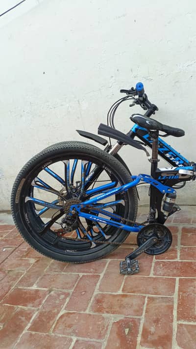 LAZER STAR foldable 1 month used brand new special rims.
