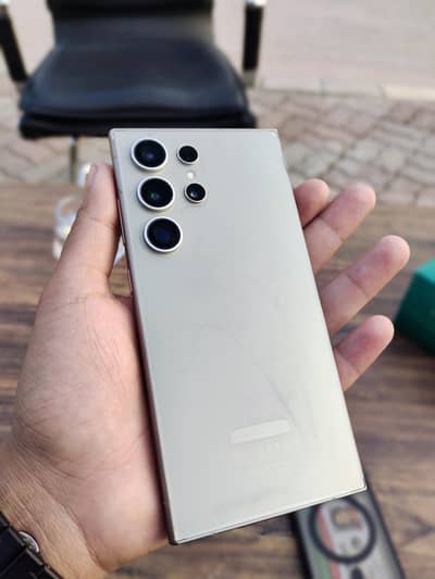 Samsung S24 ultra / non pta / 512 Gb / condition 10/10 / brand new /