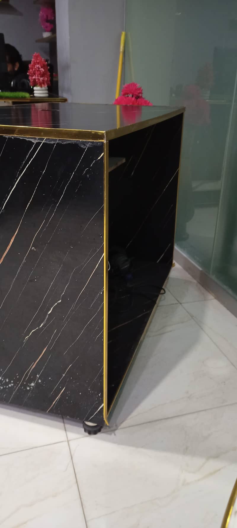 office table for small setup 4