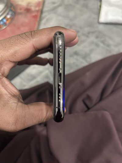 I phone 11 pro 256gb factory unlock