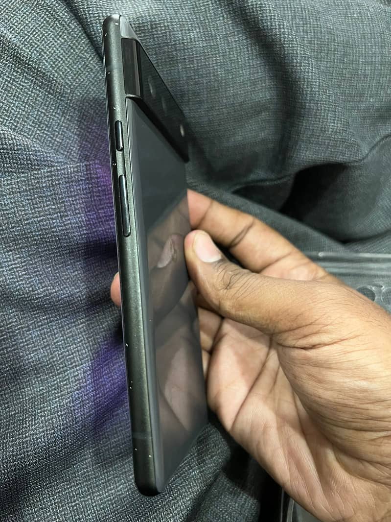 Google Pixel 6 4