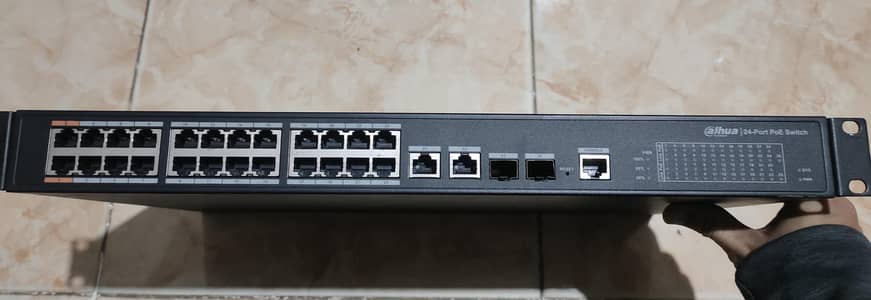Dahua 24-Port PoE Switch