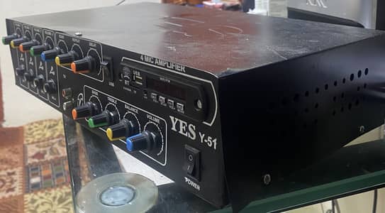 Amplifier (4 Channels) with 1 woofer & 2 Speakers