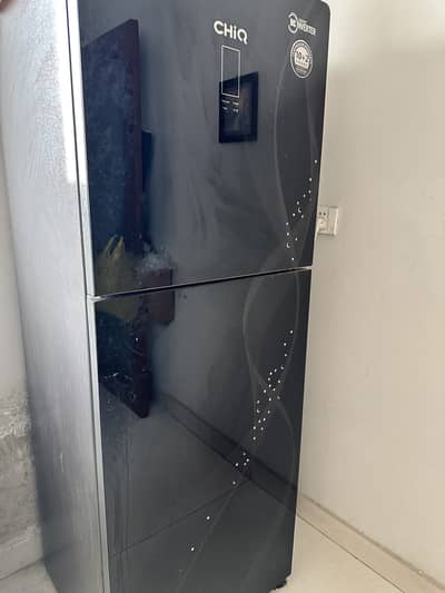 CHiQ 4D DC Inverter Refrigerator (Black Glass) – Under Warranty