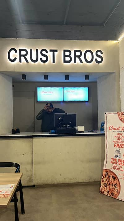 Crustbros bahria town lahore