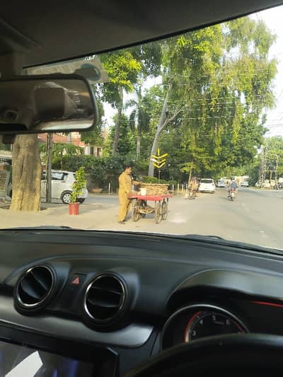 1 Kanal 7 Marla Corner House For Sale At Spice Bazar Road Block T Gulberg 2