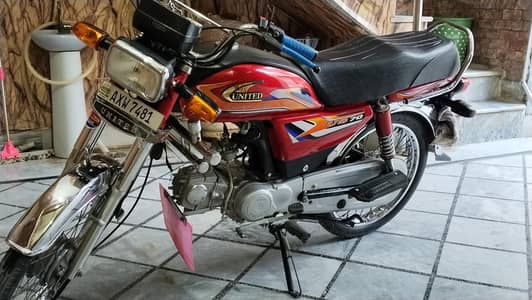 UNITED US 70 IN BRAND NEW CONDITION