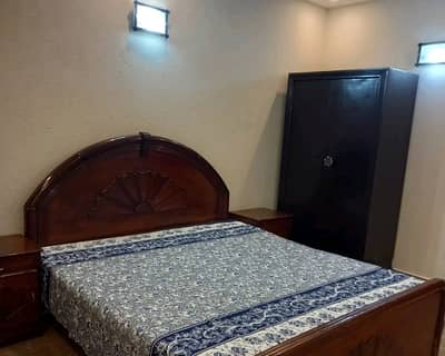 Room For Grabs In 20 Square Feet Lahore
