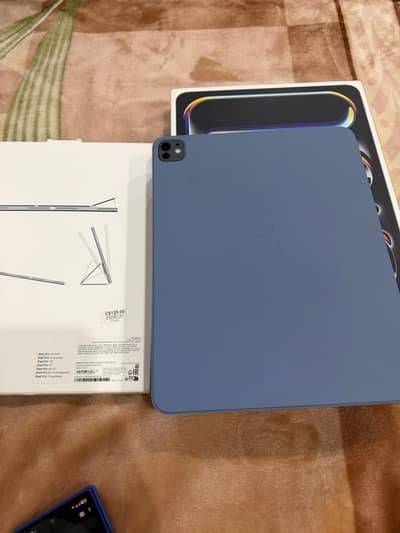 ipad pro M4 13 INCH WITH FULL BOX original pouch 30 hazar