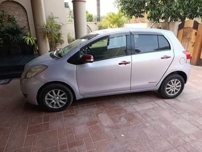 Toyota Vitz 2010