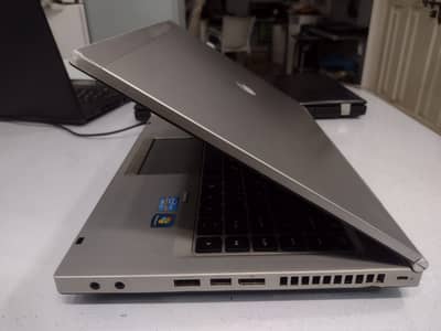HP Elitebook 8460p-Ci5 2nd Gen-8GB-500GB HHD-14”
