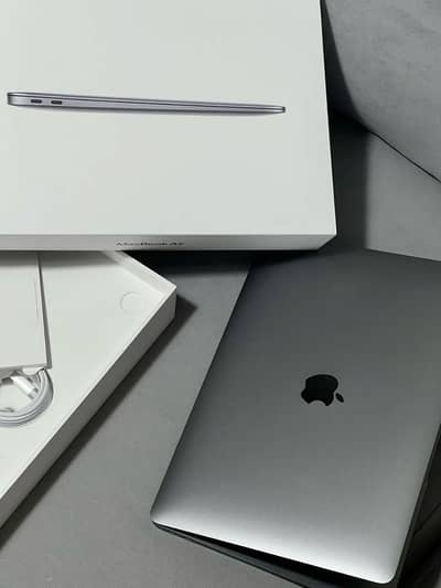 Pro Laptop from Apple (M2)