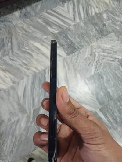 I phone 12 Factory unlock 64gb battery health 87 condition 10/9