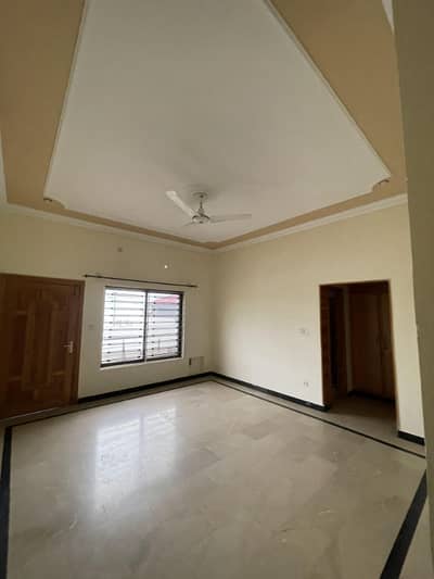 7 Marla ground Portion For Rent