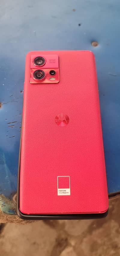 Motorola edge 30 fusion  12- 256 android version 14