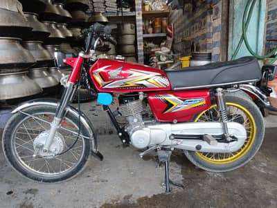 Honda 125for sale 2013 model lohre nub full alter 150 ha koi. Kam. nh