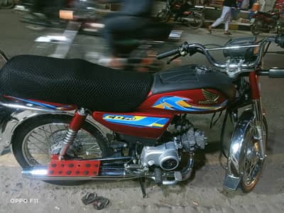 10/10 condition. later 6month ke bad mile ga copi mil jaye gi