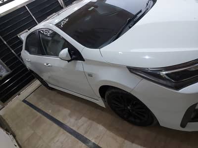 Toyota Corolla Altis Grande CVT-i 1.8 2018