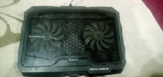 Laptop Cooling pad in new condition big size black