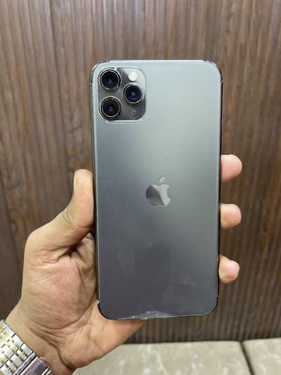 I phone 11 pro max 256