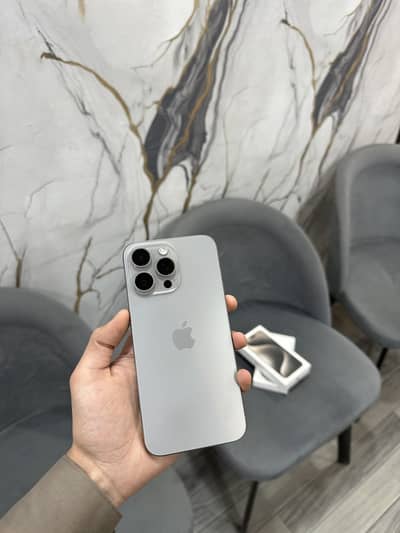 iPhone 15 pro max 1Tb